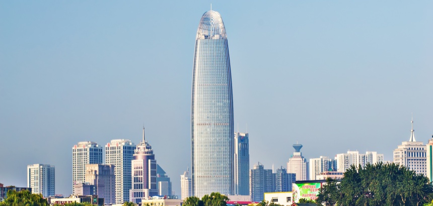 Como o Gran Torre Costanera usa inversores de frequência para alcançar alta eficiência energética