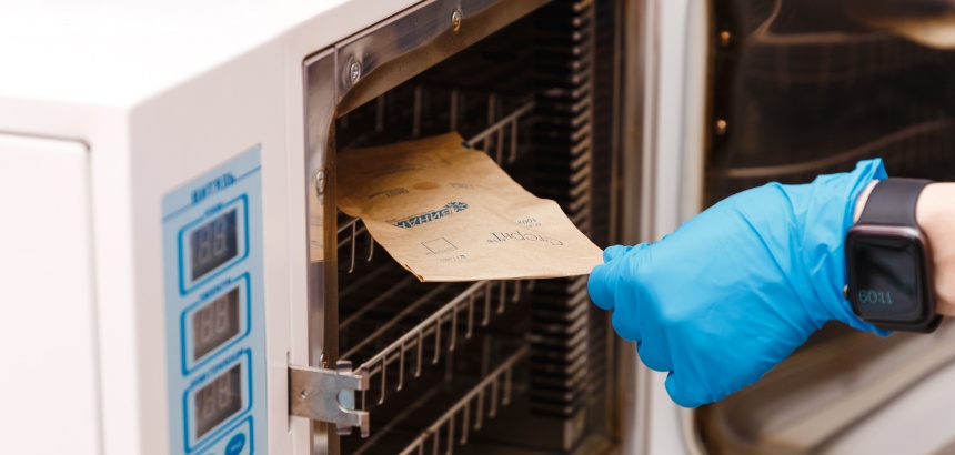 Esterilização por calor seco: como funciona e quando utilizar essa técnica